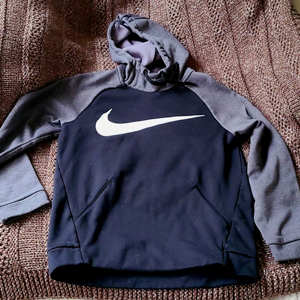 🔥EUC Men's Small Nike Dri-Fit Hoodie